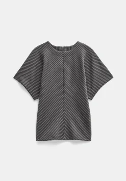 Seam Detail Short Sleeve Top