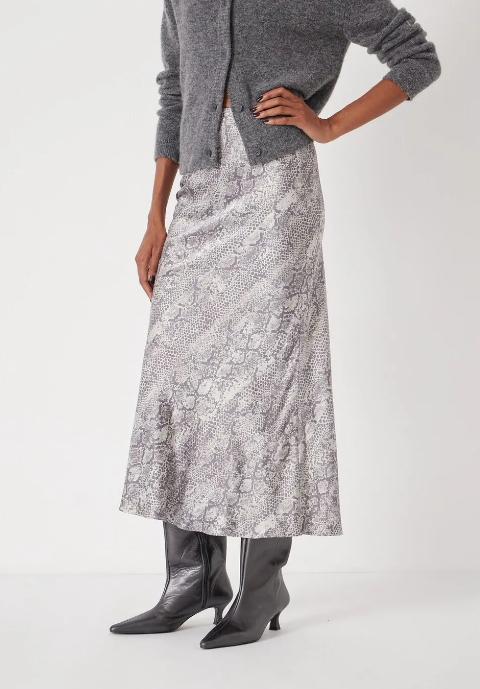 Simone Slinky Skirt