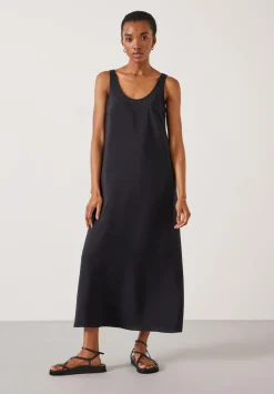 Sophie Air Flow Scoop Neck Maxi Dress