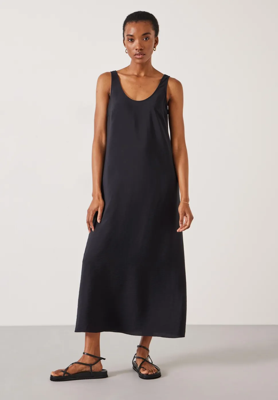 Sophie Air Flow Scoop Neck Maxi Dress