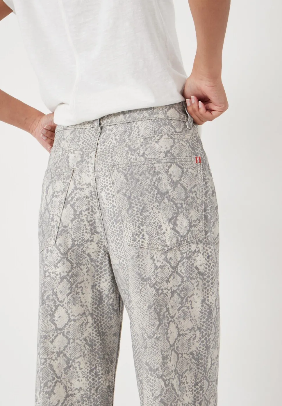 Straight Leg Printed Jeans