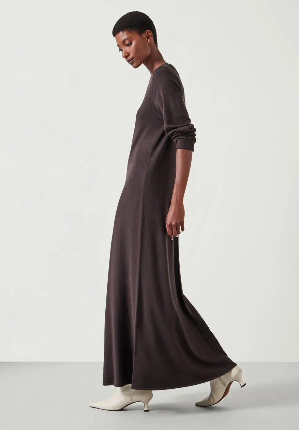 Talen Long Sleeved Knitted Maxi Dress