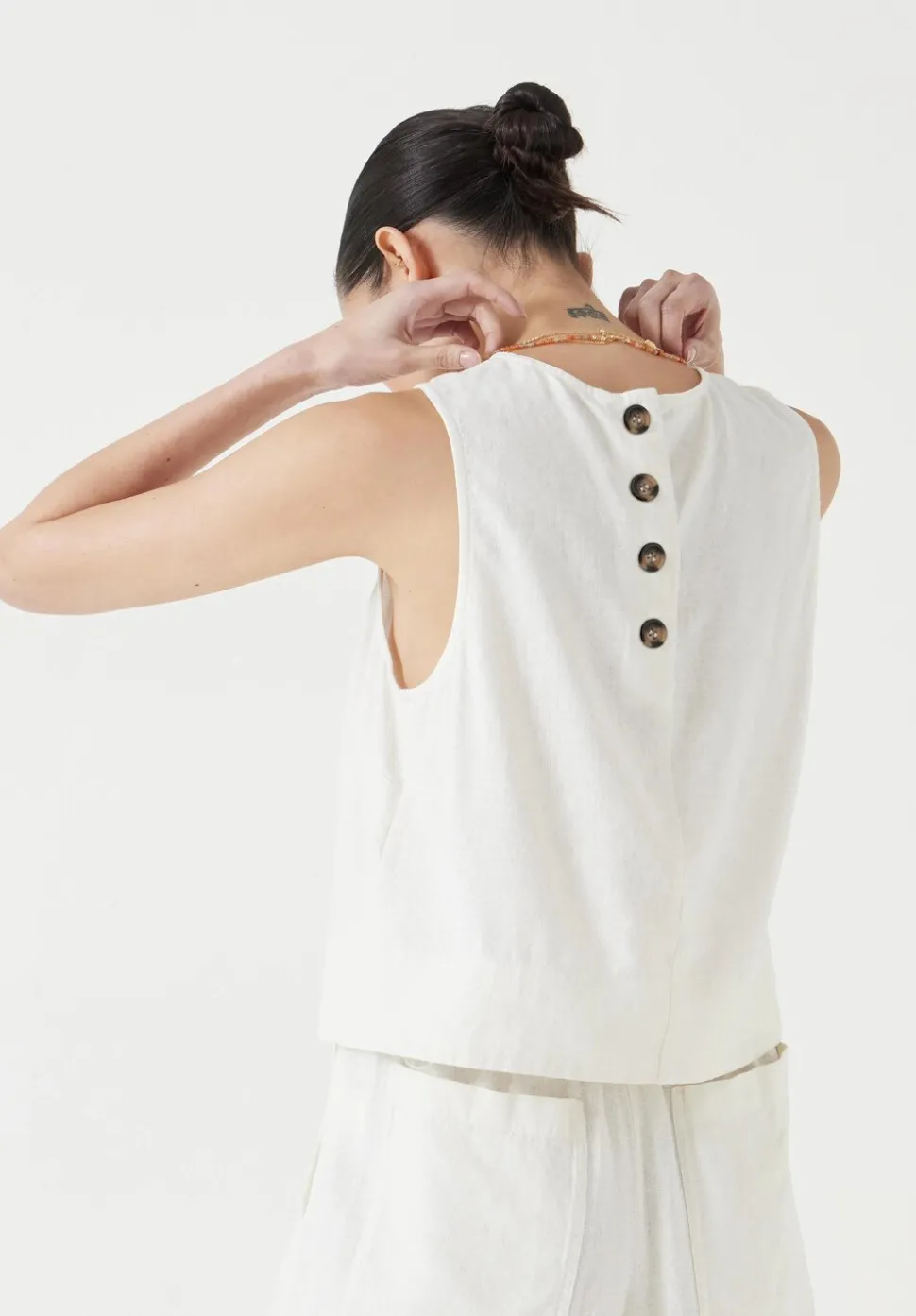 Vera Linen Blend Shell Top